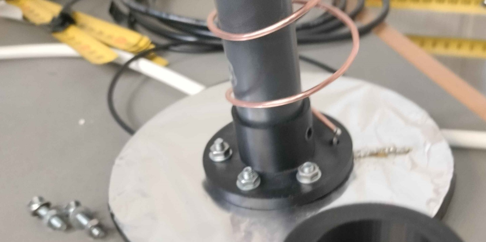 Helix antenna assembly do cover art